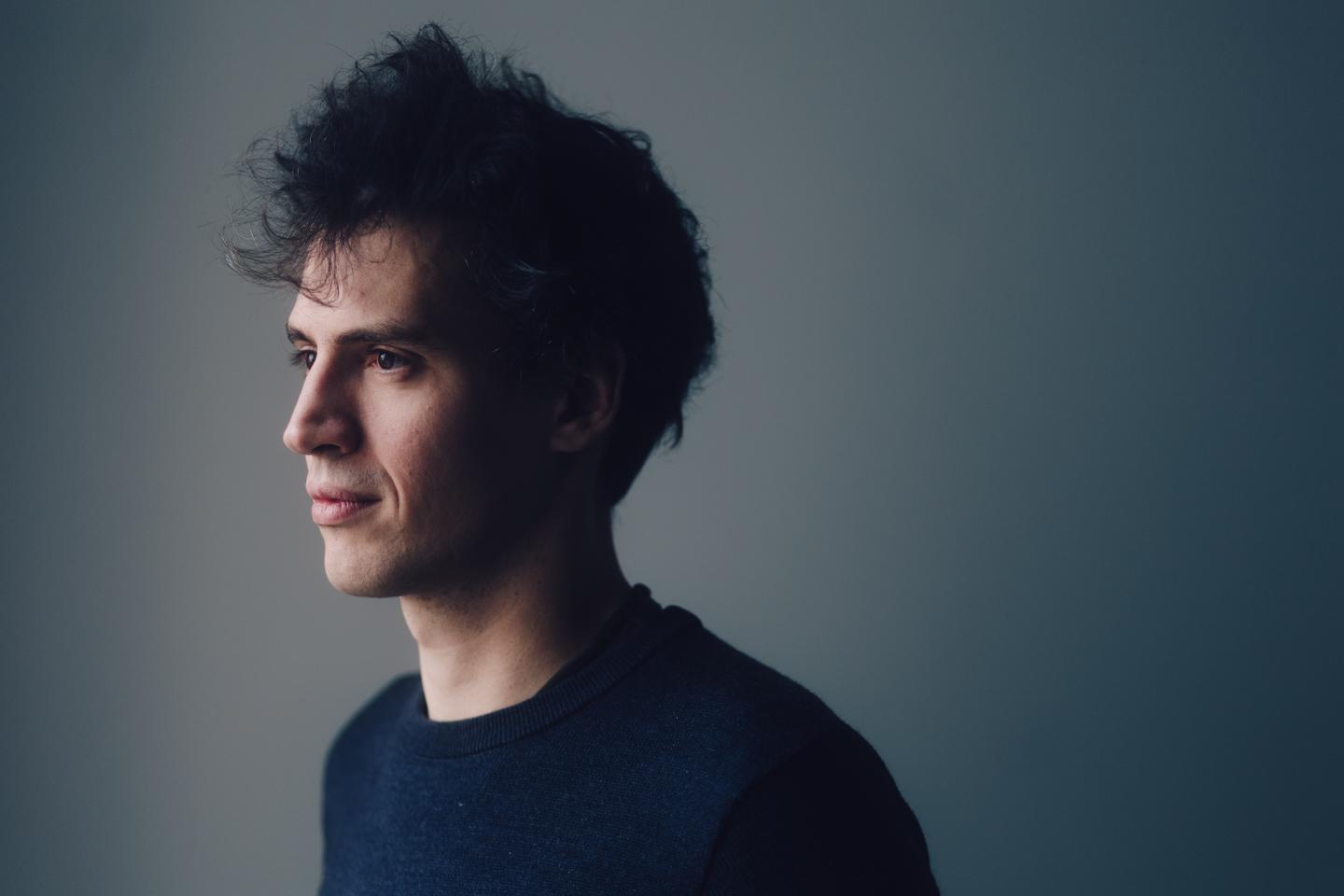 Arthur Mensch, PDG de Mistral AI : les alertes sur les risques extrêmes de l’intelligence artificielle sont souvent « des discours de distraction »