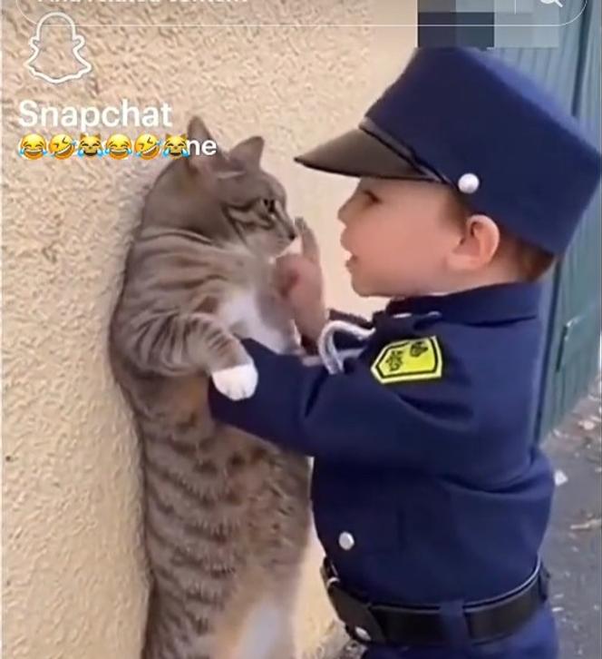 Une vidéo fabriquée par IA typique du «&nbsp;slop IA&nbsp;».