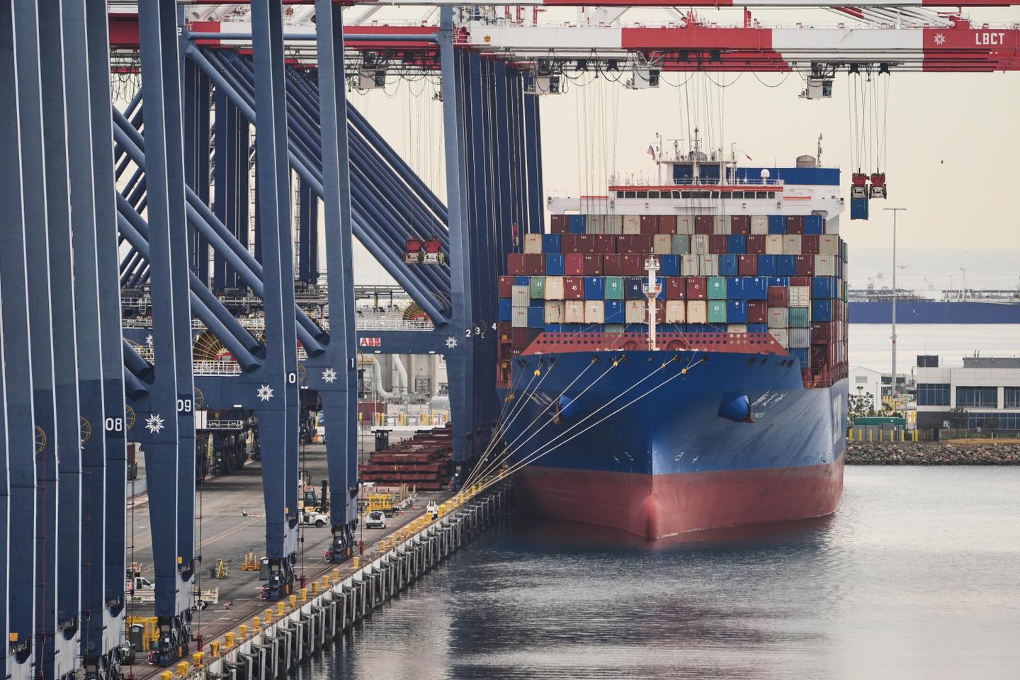 EU 'expects' US to honour trade deal as Trump hikes tariffs