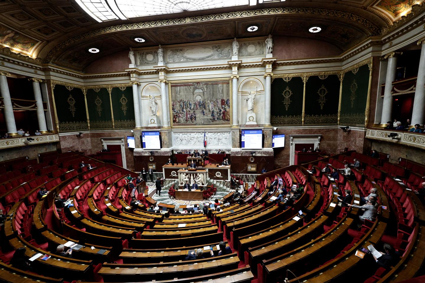 Aide à mourir : les députés retirent la notion de « souffrance constante » des conditions pour prétendre à ce droit Aide à mourir : les députés retirent la notion de « souffrance constante » des conditions pour prétendre à ce droit