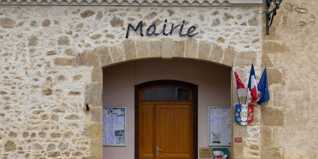 Finanze comunali in verde, ma un imminente muro di investimenti secondo Cazeneuve