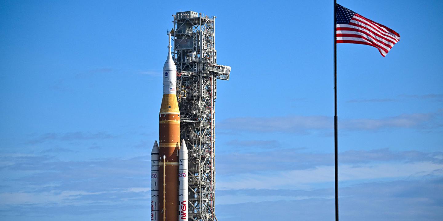 Artemis-2 reporté : Problèmes techniques sur la fusée lunaire de la NASA