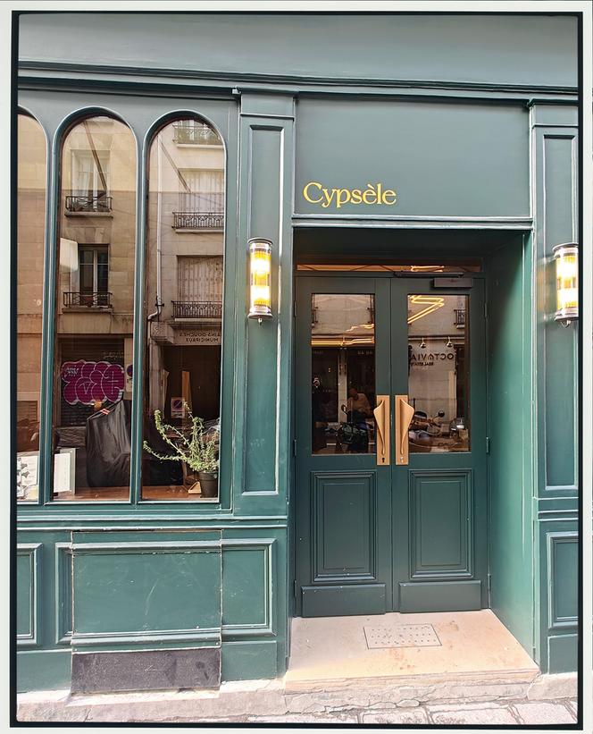 La devanture du restaurant Cypsèle, sur l'île Saint-Louis, à Paris.