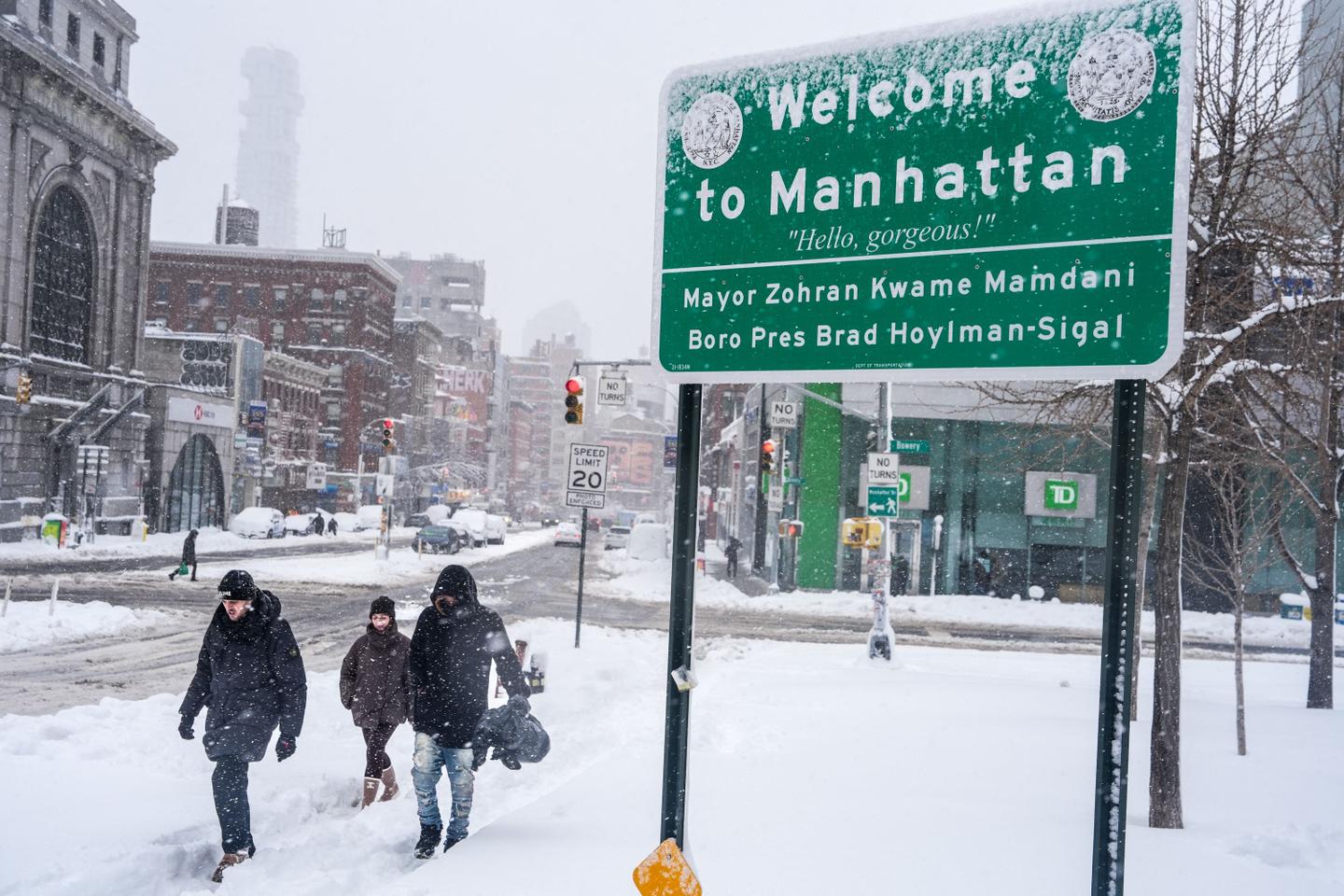 Snowstorm in northeast US leaves 40 million people under weather warnings