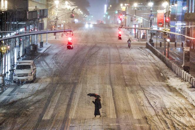 Grand Central em Manhattan, Nova York, atormentada por uma tempestade de neve em 22 de fevereiro de 2026.