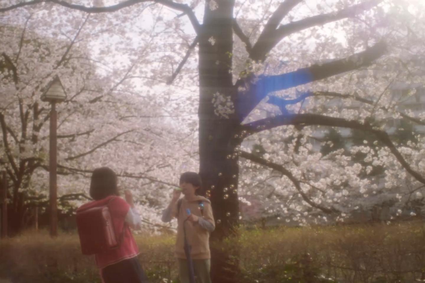 Yoshiyuki Okuyama adapte le film animé « 5 centimètres par seconde » en prises de vues réelles et continue d’émouvoir Yoshiyuki Okuyama adapte le film animé « 5 centimètres par seconde » en prises de vues réelles et continue d’émouvoir