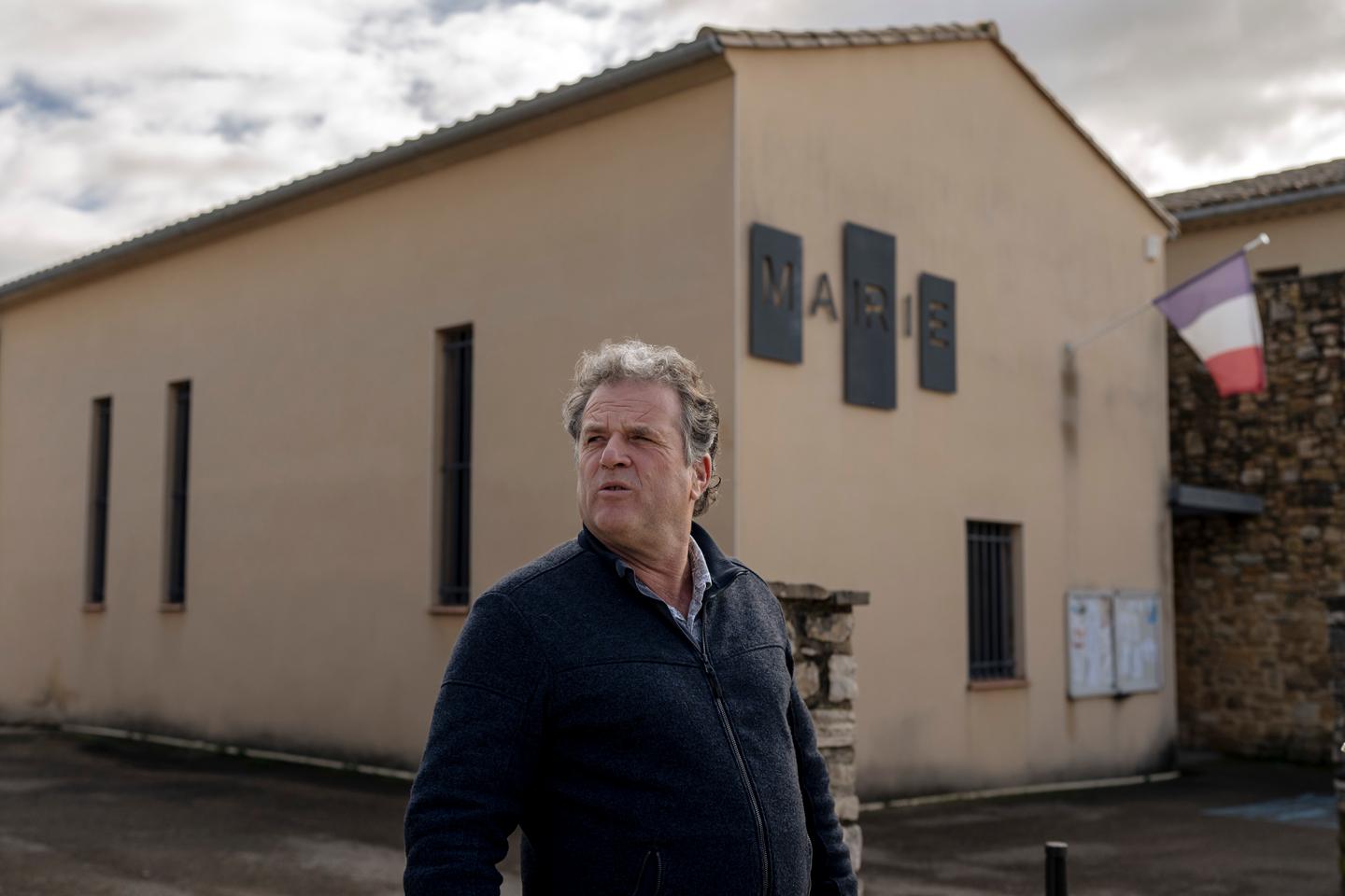 un maire viticulteur confronté aux défis du monde rural