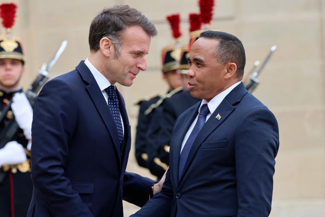 Emmanuel Macron et son homologue malgache, Michaël Randrianirina, à l’Elysée, le 24&nbsp;février&nbsp;2026.