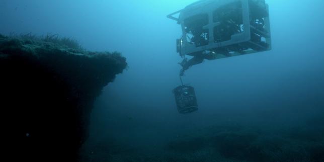 Avec « Ferdinandea, l’île éphémère » et « Oscillations », Clément Cogitore, tête d’affiche à Marseille et mentor à Paris