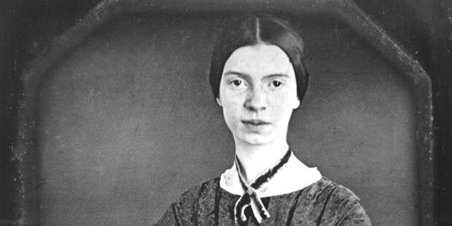 Dans « Une vie de papier : Emily Dickinson », sur France Culture, Laure Egoroff tisse un portrait radiophonique de la poétesse américaine