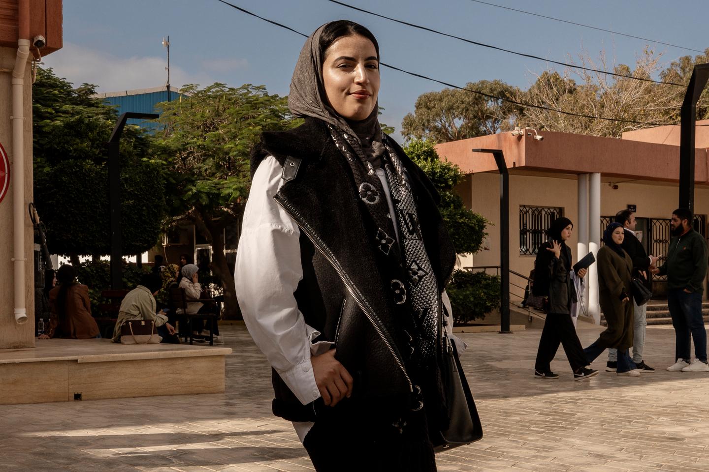 « J’essaye juste d’oublier le passé » : en Libye, les jeunes rêvent d’un avenir meilleur malgré la crise économique « J’essaye juste d’oublier le passé » : en Libye, les jeunes rêvent d’un avenir meilleur malgré la crise économique