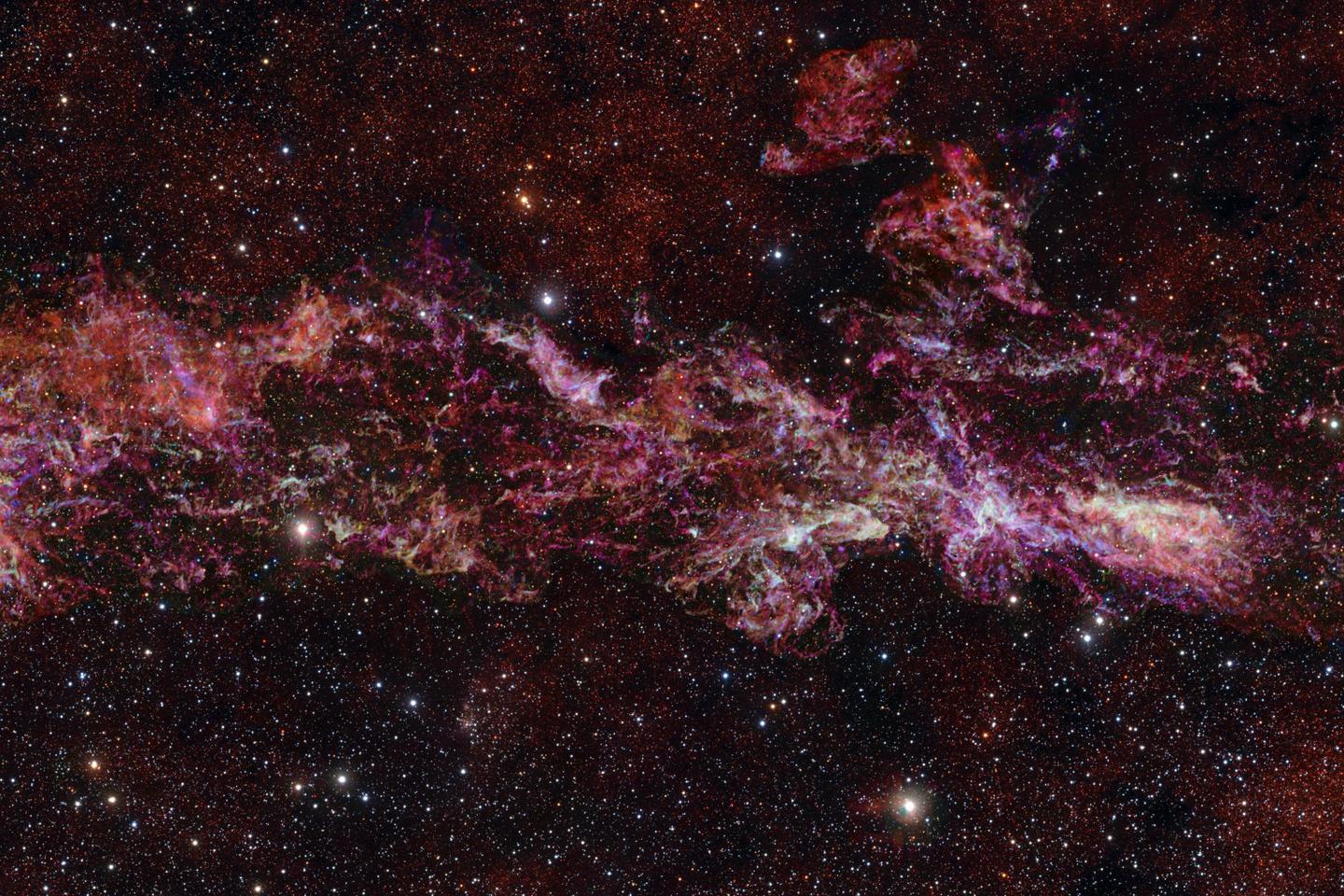 Au cœur de la Voie lactée, où les étoiles se forment : une image inédite dévoilée Au cœur de la Voie lactée, où les étoiles se forment : une image inédite dévoilée