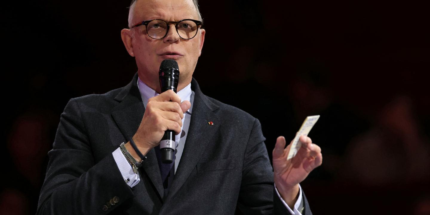 Édouard Philippe défend une immigration choisie et une normalisation avec l'Algérie