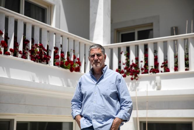 Absent lors du verdict, l’homme d’affaires israélien Tal Dilian, qui a commercialisé le logiciel Predator en Grèce, chez lui à Limassol (Chypre), le 22 avril 2020. 