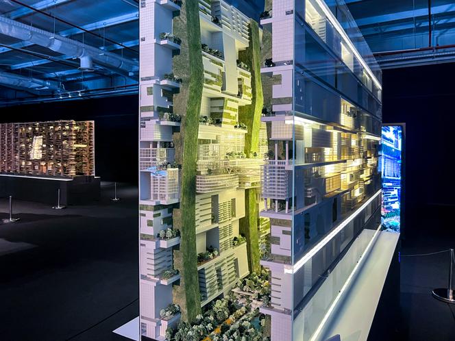 Des images et des maquettes du projet The Line, lors d’une exposition, à Riyad, le 12 novembre 2022. 