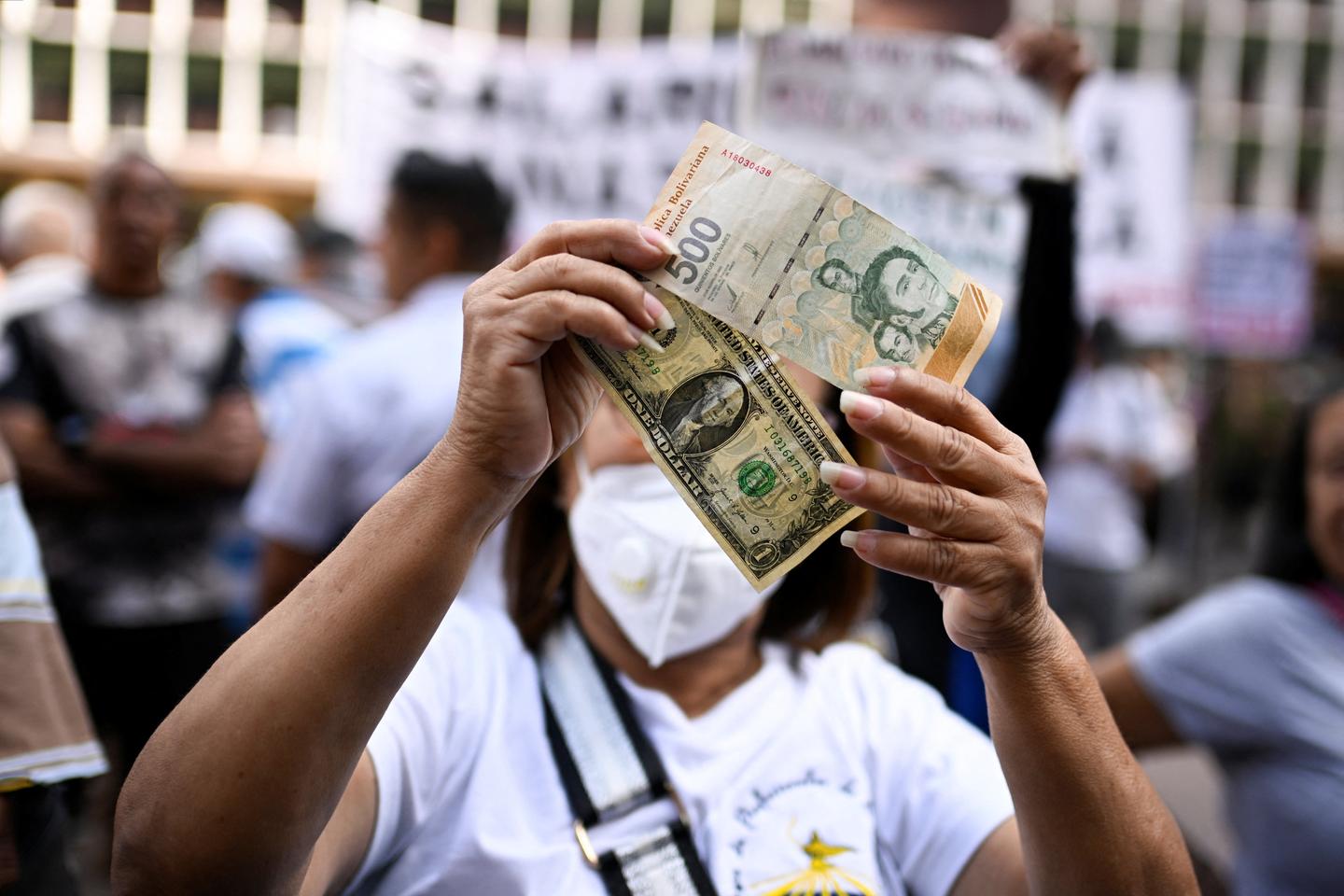 Au Venezuela, l’inflation a grimpé à 475 % en 2025, selon la banque centrale du pays