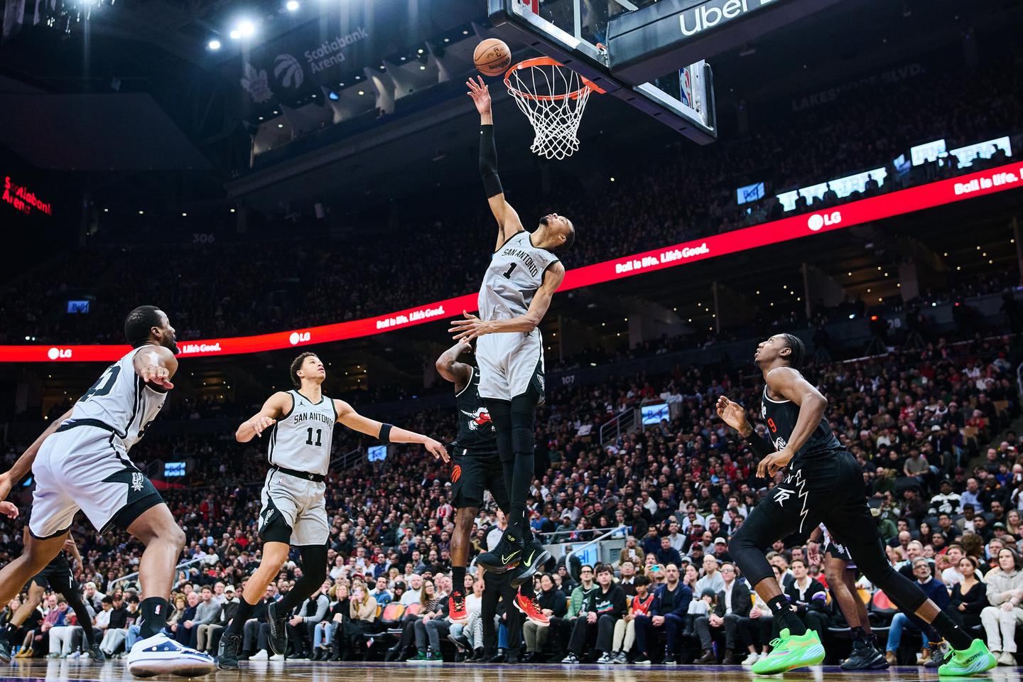 Pour Victor Wembanyama et les Spurs, onze victoires d’affilée et les sommets de la NBA dans le viseur Pour Victor Wembanyama et les Spurs, onze victoires d’affilée et les sommets de la NBA dans le viseur