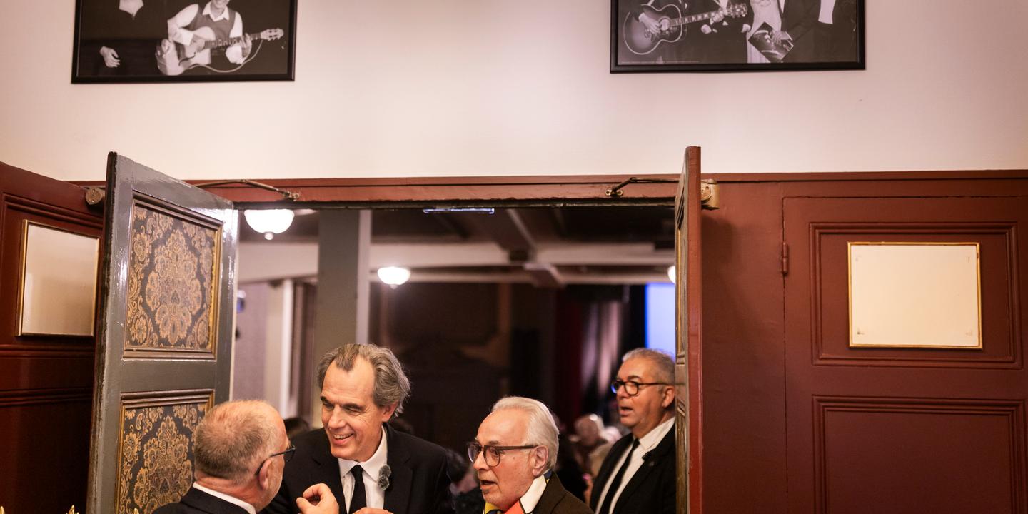 Municipales à Bordeaux : Dessertine se retire, duel Cazenave-Hurmic en vue