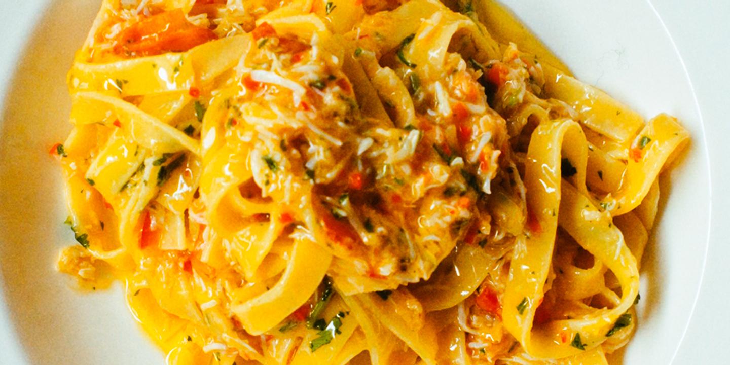 Tagliatelles au Crabe de Jesse Jenkins : Une Recette Inspirée du Paradis