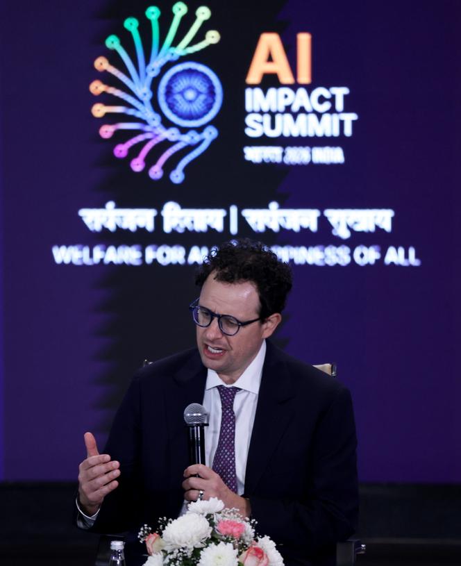 Dario Amodei, PDG d’Anthropic, participe à une session du Sommet sur l’impact de l’IA 2026,&nbsp;au Bharat Mandapam de New Delhi, le 19&nbsp;février 2026.