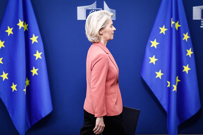 A Presidente da Comissão Europeia, Ursula von der Leyen, em Bruxelas, 27 de fevereiro de 2026.
