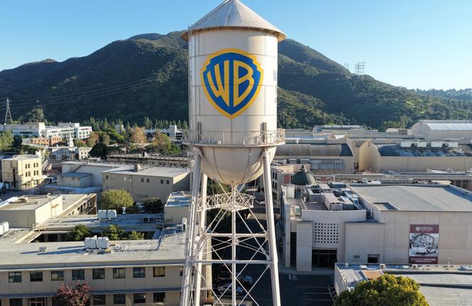 Les studios Warner Bros, à Burbank (Californie), près de Los Angeles, le 5 décembre 2025.MARIO TAMA/GETTY IMAGES VIA AFP
