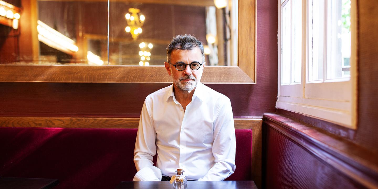 Frédéric Ferrer au Théâtre de l'Atelier : un spectacle engagé sur l'extraction du lithium