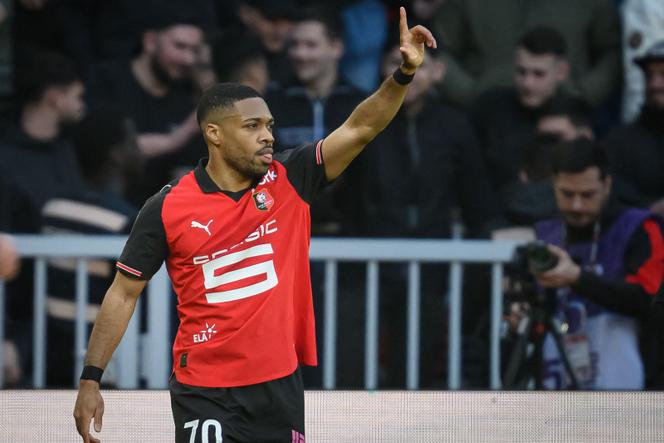 L’attaquant rennais Arnaud Nordin célèbre son but contre Toulouse, au Roazhon Park, à Rennes, le 28&nbsp;février 2026.