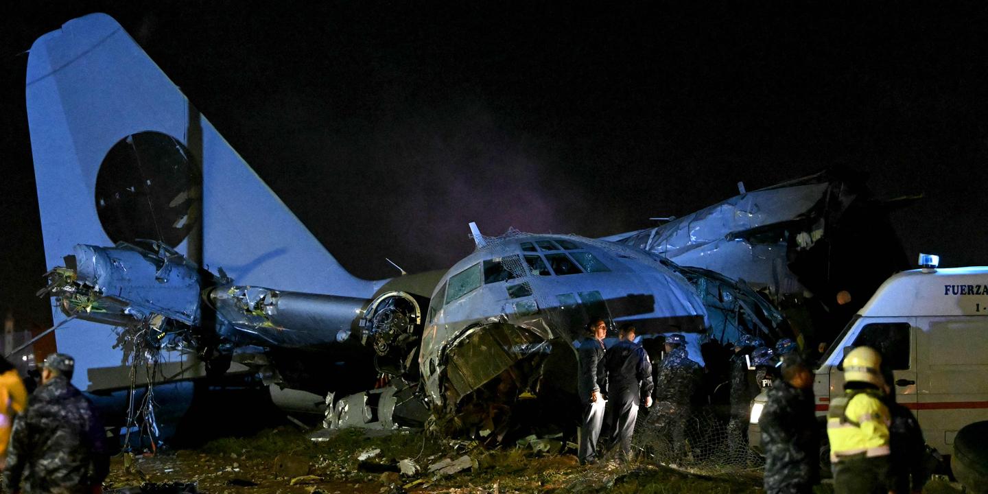 Crash d'un avion militaire en Bolivie : au moins 15 morts et des billets sans valeur éparpillés