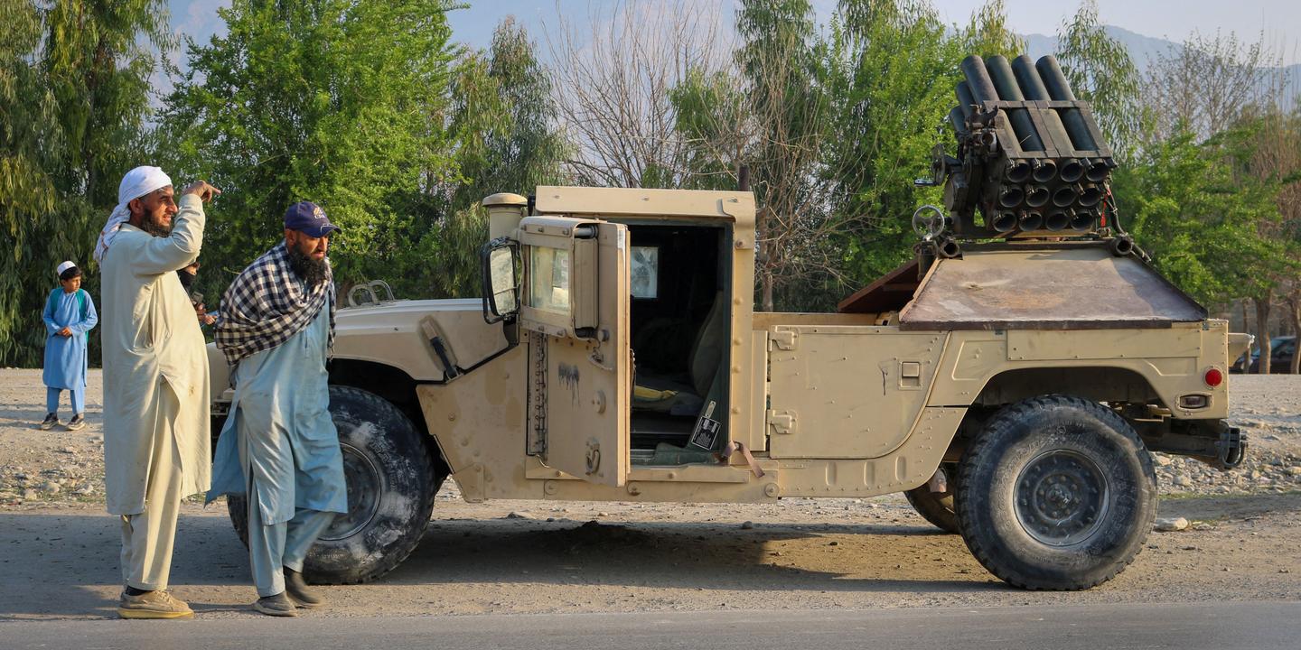 Entre l’Afghanistan et le Pakistan, les affrontements se poursuivent, des explosions entendues à Kaboul