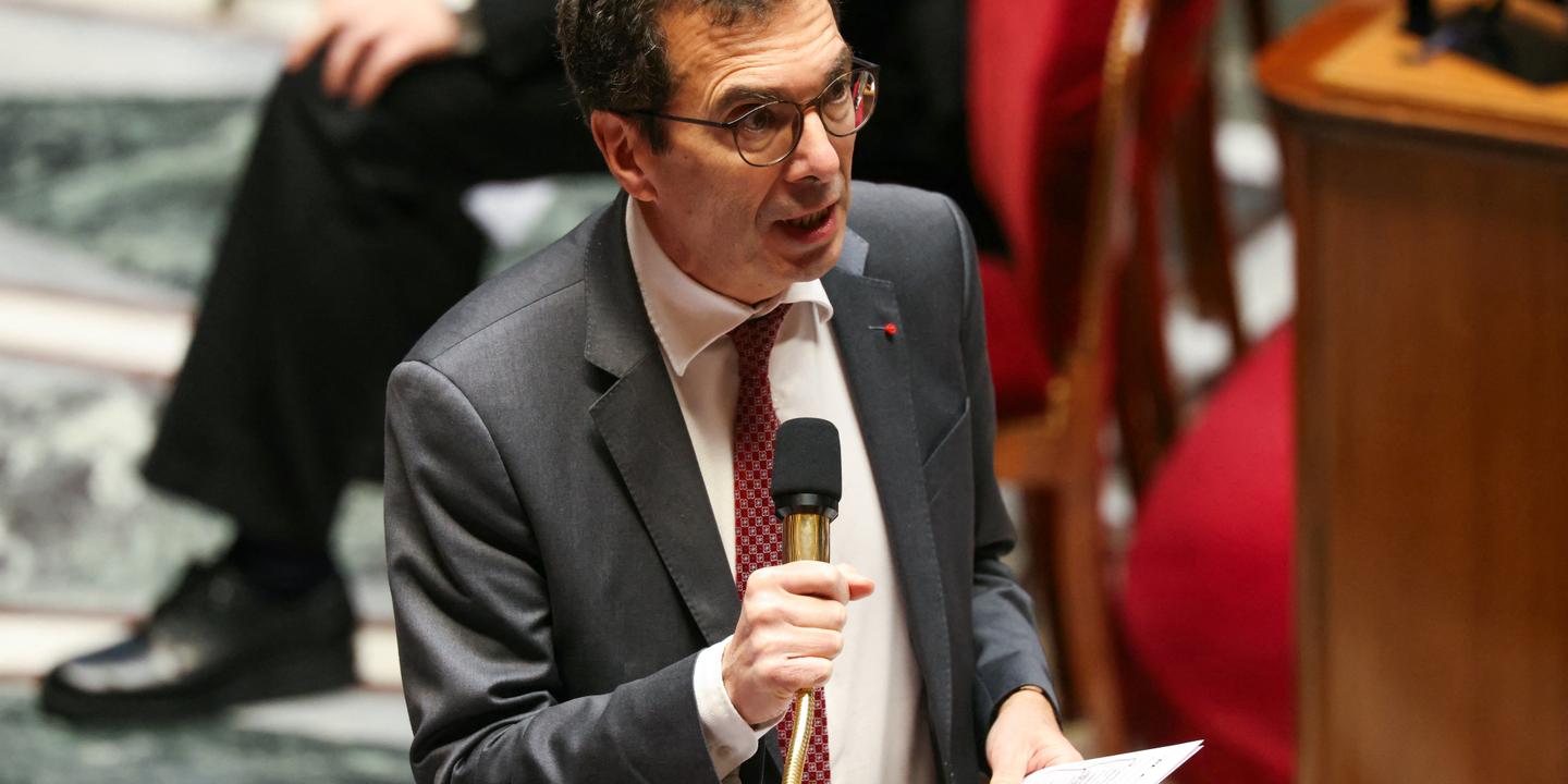 Assemblée nationale : adoption controversée de la suspension des allocations-chômage en cas de fraude