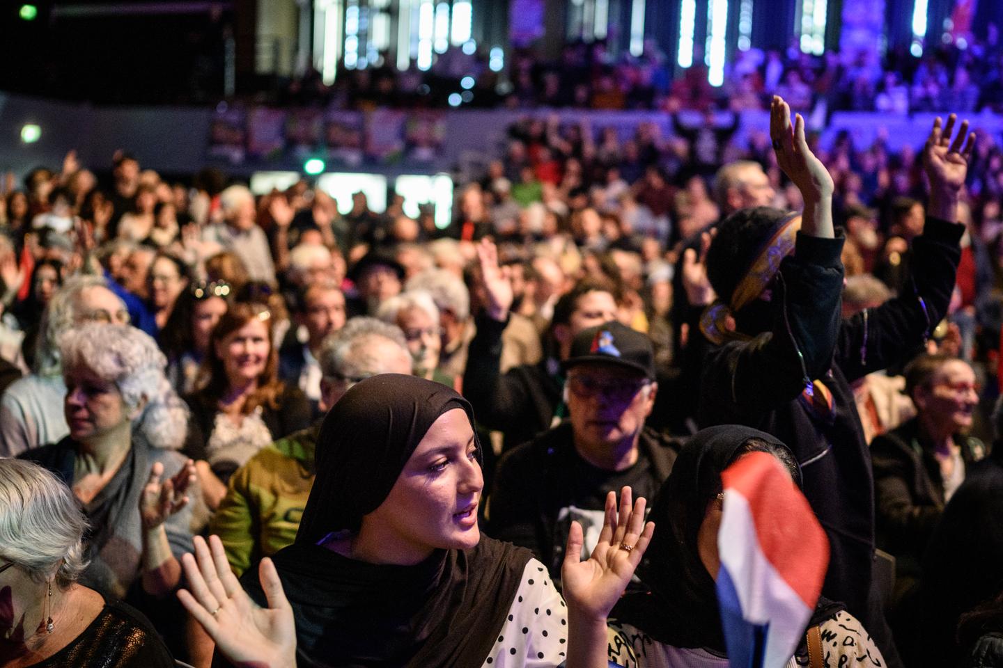 Les élections municipales, test de la stratégie nationale de LFI
