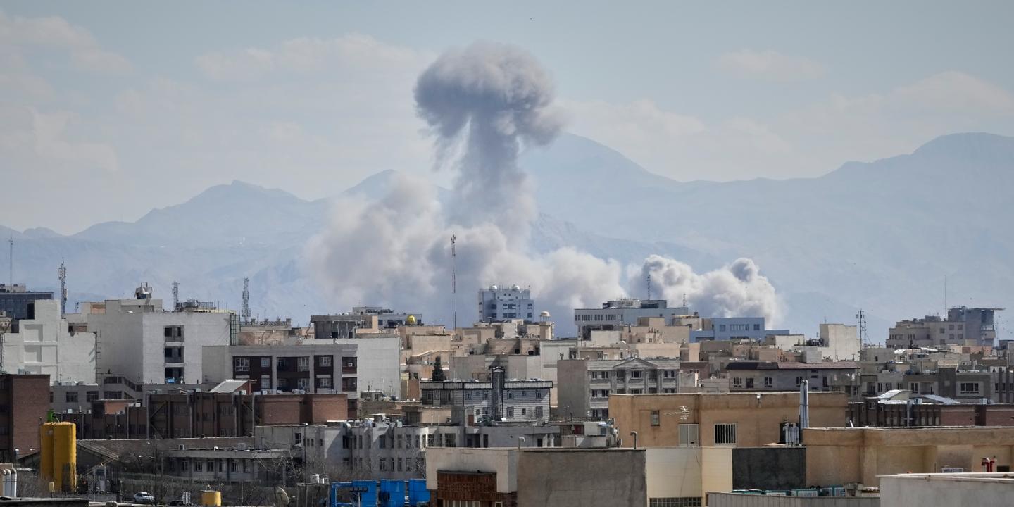 plusieurs détonations entendues à Téhéran ; Donald Trump affirme que « neuf navires iraniens » ont été coulés plusieurs détonations entendues à Téhéran ; Donald Trump affirme que « neuf navires iraniens » ont été coulés