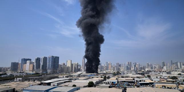 The Gilded Mirage and the Desert Wind