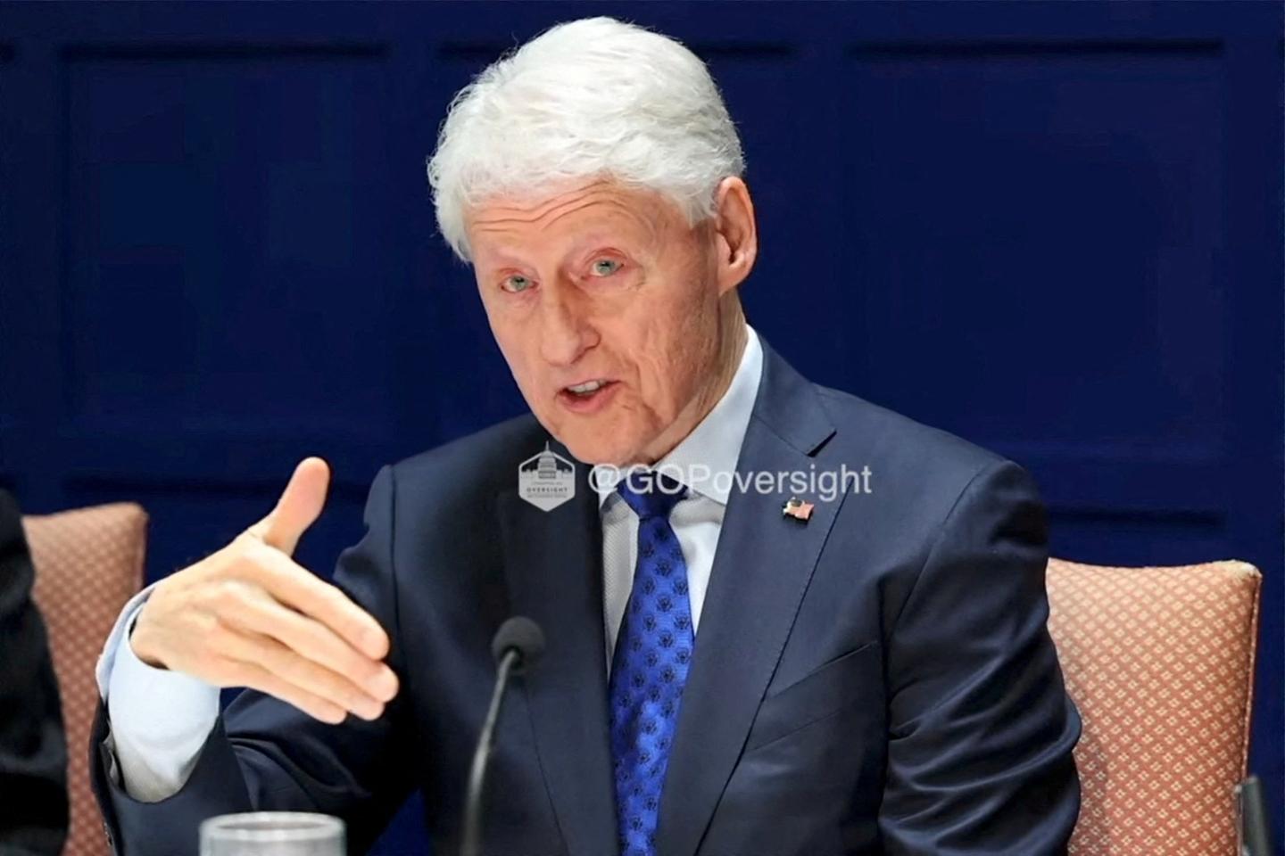 Bill Clinton explains suggestive photos from Epstein files and says nothing 'improper' with Trump's involvement