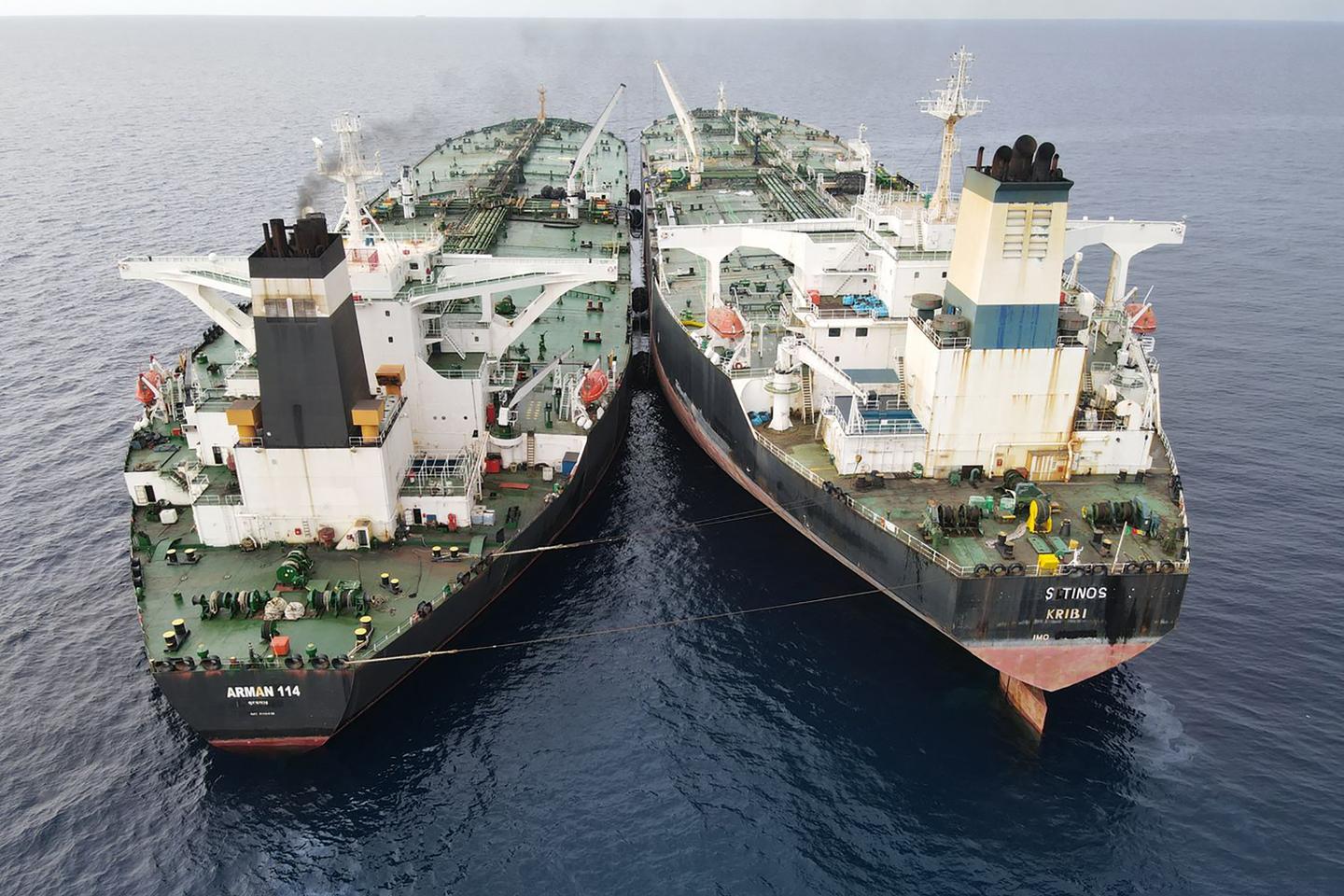 Pour l’Iran, une flotte fantôme indispensable aux exportations pétrolières Pour l’Iran, une flotte fantôme indispensable aux exportations pétrolières