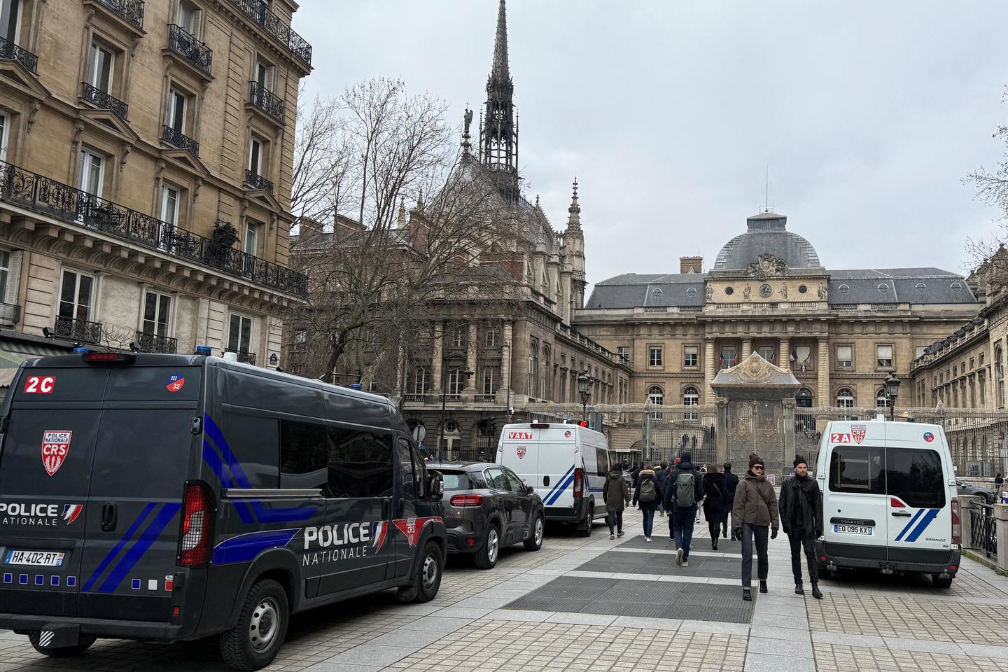 Au procès en appel de l’assassinat de Samuel Paty, un verdict plus clément qu’en première instance, sauf pour le « militant » Abdelhakim Sefrioui