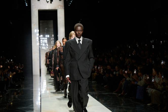 Dolce & Gabbana, coleção outono-inverno 2026-2027, apresentada em Milão, 28 de fevereiro de 2026.