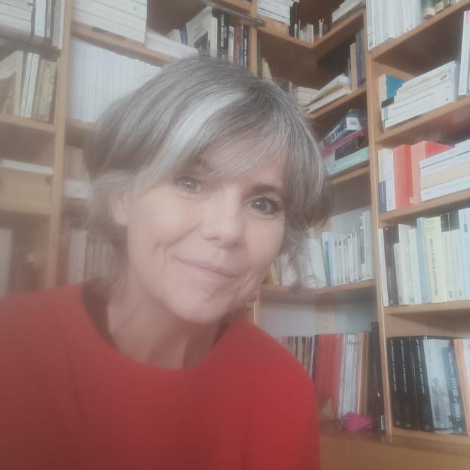 Blanche Le Bihan, professora-pesquisadora, em sua casa em Rennes, 2 de março de 2026.