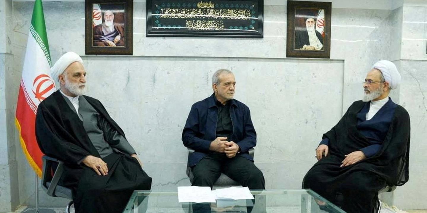 Succession d’Ali Khamenei en Iran : « Alireza Arafi s’est taillé une place de choix dans les rouages de l’institution cléricale au pouvoir »