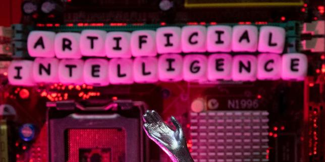 Comment les entreprises profitent de l’usage dissimulé de l’intelligence artificielle au travail