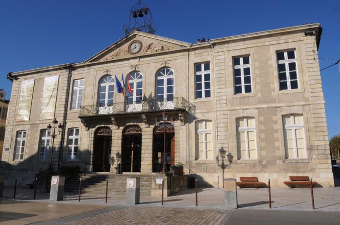 La mairie d’Auch, le 10 novembre 2013.