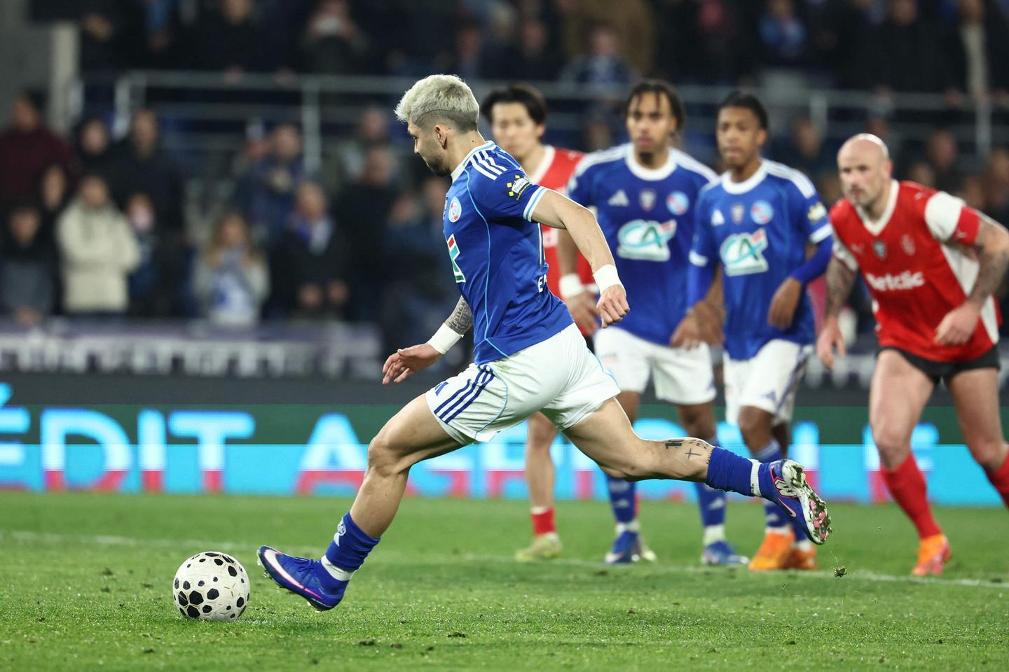 Coupe de France de football : Strasbourg premier qualifié pour les demi-finales Coupe de France de football : Strasbourg premier qualifié pour les demi-finales