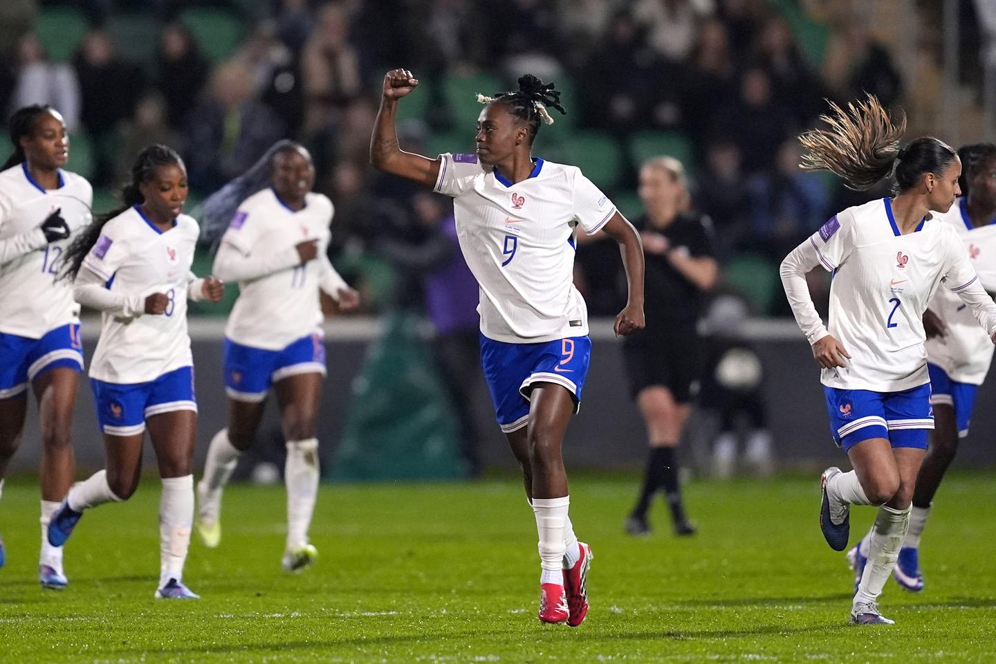 Grâce à un doublé de Melvine Malard, les Bleues commencent les qualifications pour la Coupe du monde 2027 par une victoire en Irlande Grâce à un doublé de Melvine Malard, les Bleues commencent les qualifications pour la Coupe du monde 2027 par une victoire en Irlande