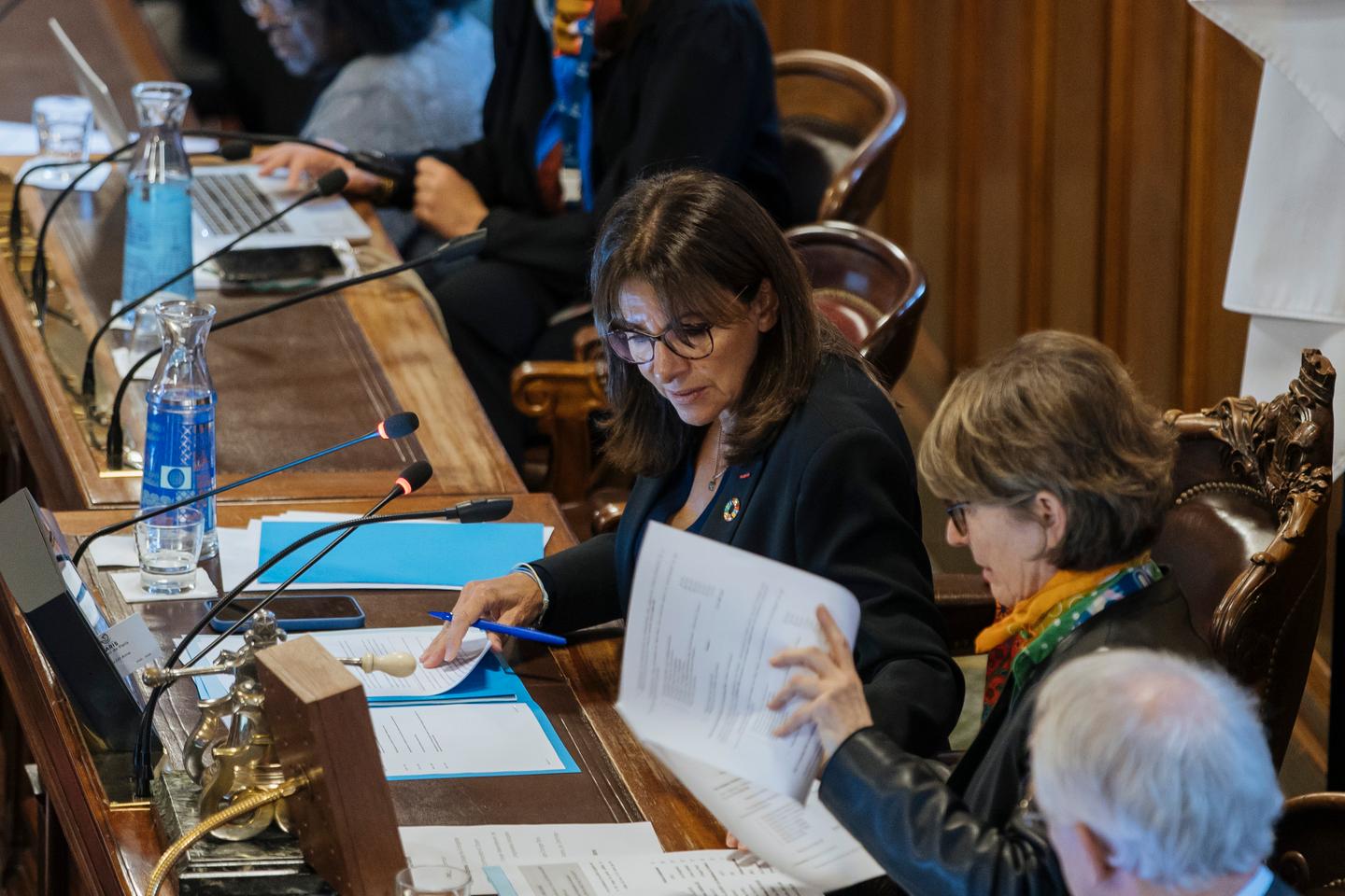 Après les mandats d’Anne Hidalgo, un Paris plus endetté que jamais pour une politique d’investissement toujours plus volontariste