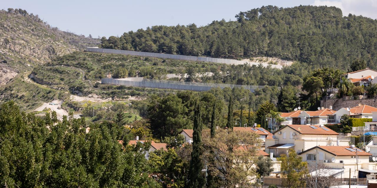 Shlomi, le 2 mars 2026. Mur de séparation entre le LIban et Israel.