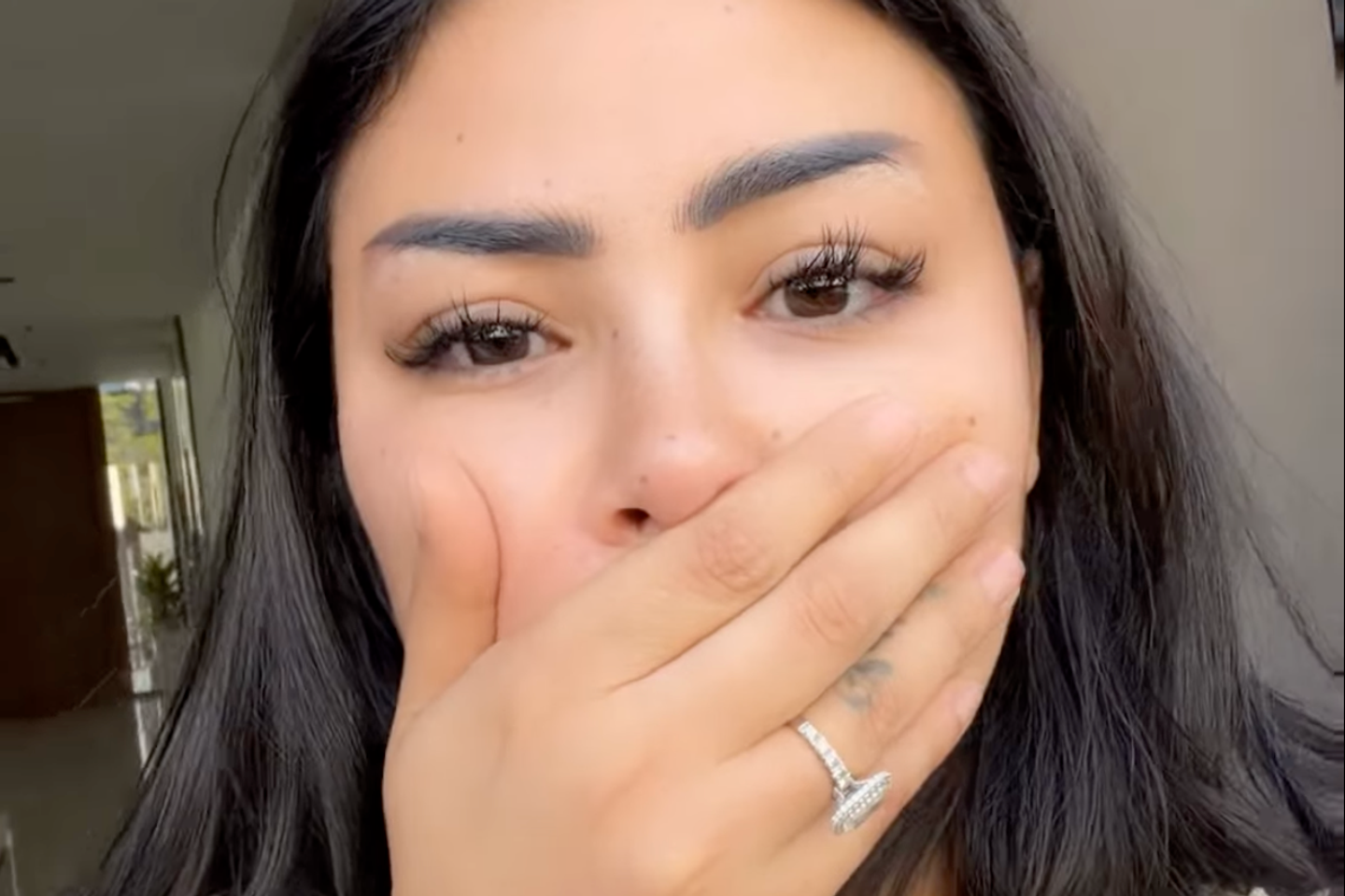 A Dubaï, la nouvelle réalité des influenceurs français sous les frappes iraniennes