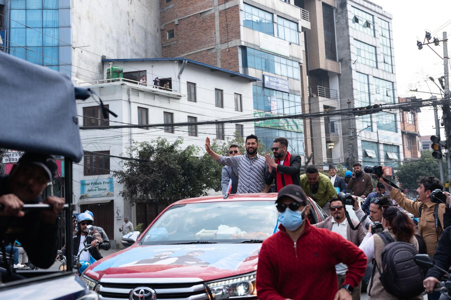 Au Népal, « Balen », ancien rappeur, emporte une victoire historique