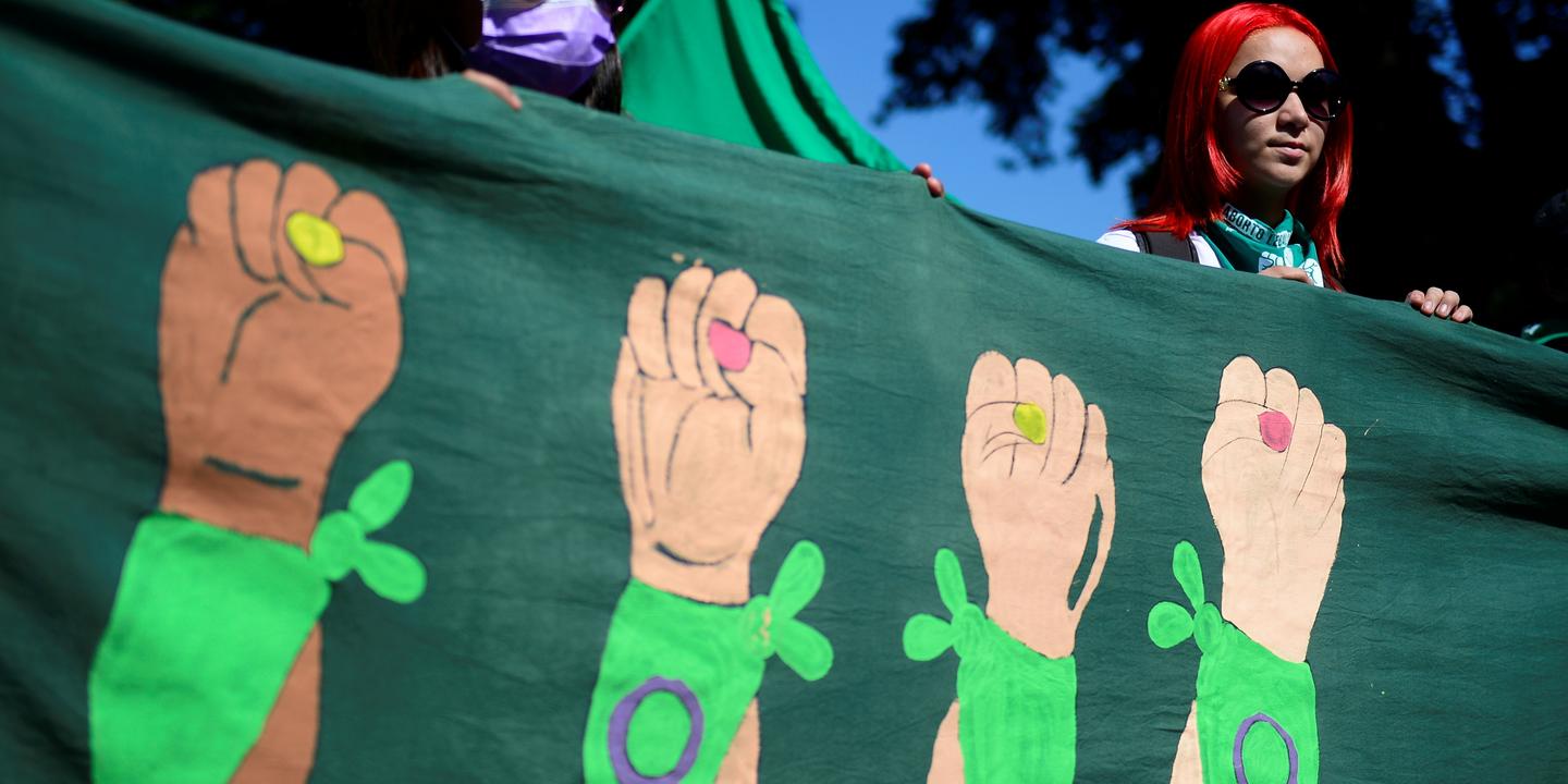 Salvador : dissolution d'une ONG féministe après la loi sur les agents étrangers