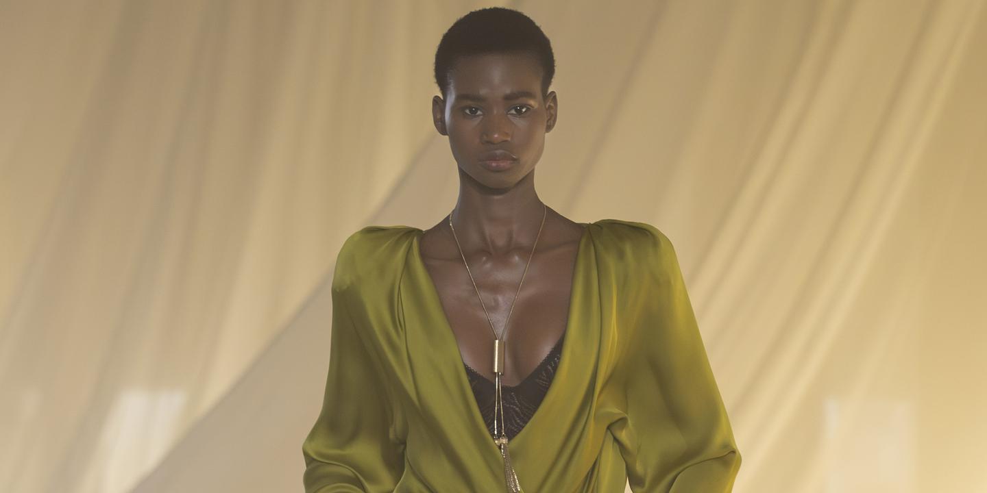 La mode parisienne réinvente le sexy pour l'automne-hiver 2026-2027